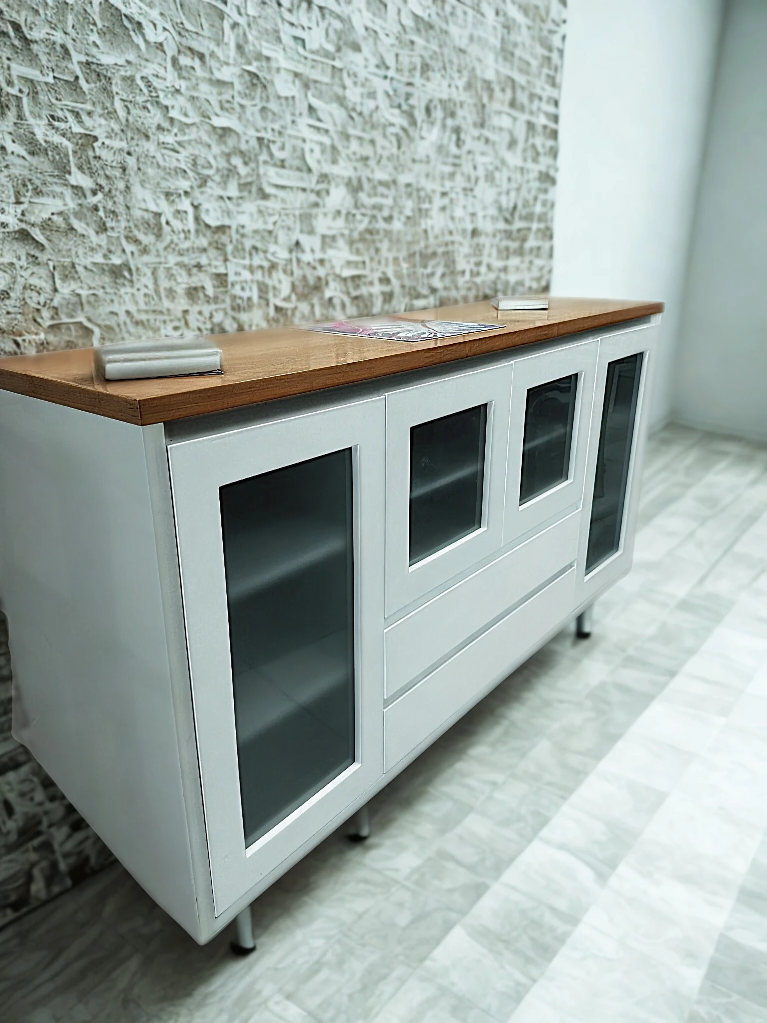 Vajillero Nordic vista 1